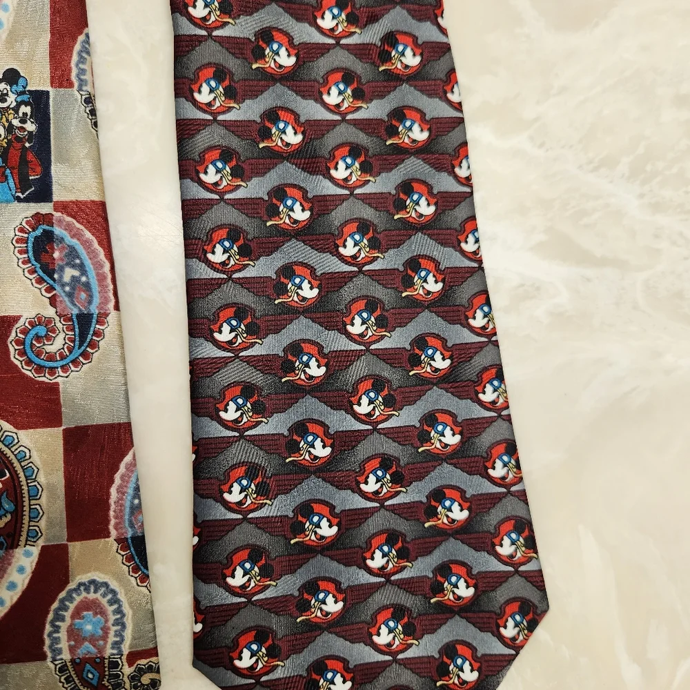 Mickey Unlimited Men's Novelty Necktie Tie Pilot Mickey Mouse & Friends